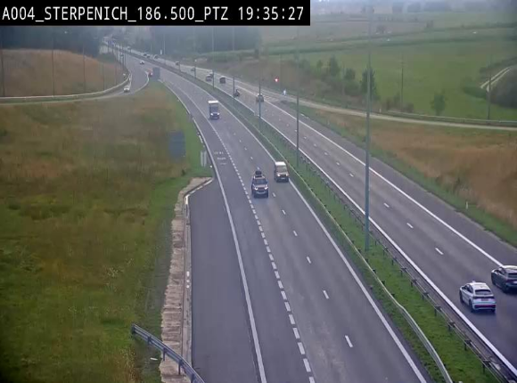 Webcam E411 à Sterpenich en Belgique près de la frontière du Luxembourg. Vue orientée vers Bruxelles