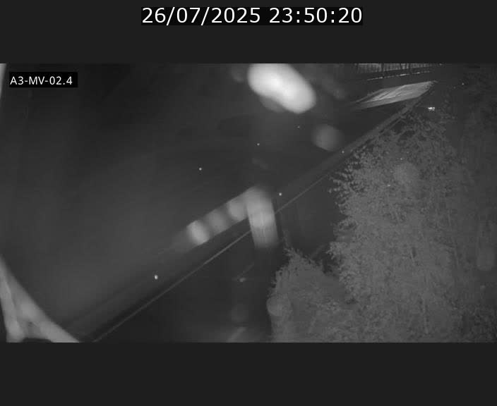 Webcam autoroute de la France (A3) au Luxembourg à Fentange, à proximité de la Croix de Gasperich. Vue orientée vers la Cloche d'Or