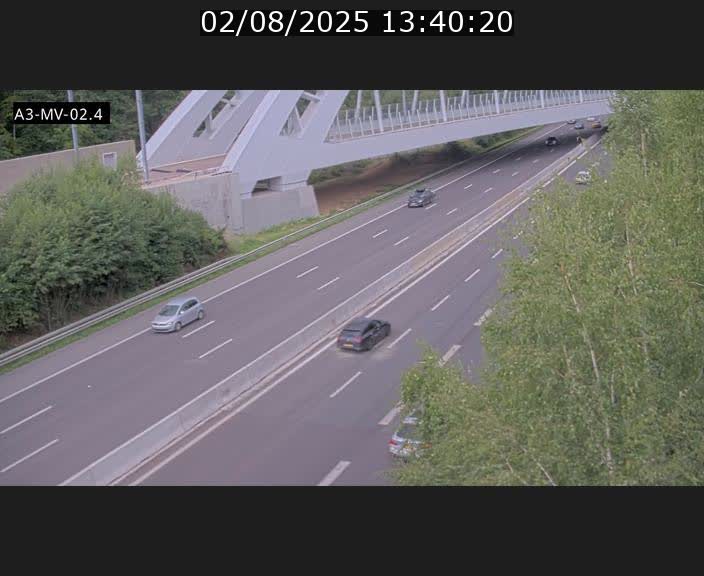 Webcam autoroute de la France (A3) au Luxembourg à Fentange, à proximité de la Croix de Gasperich. Vue orientée vers la Cloche d'Or