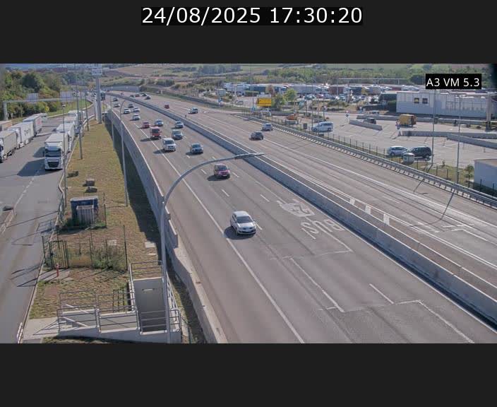 Traffic live webcam Luxembourg Aire de Berchem - A3 - BK 5 - direction France