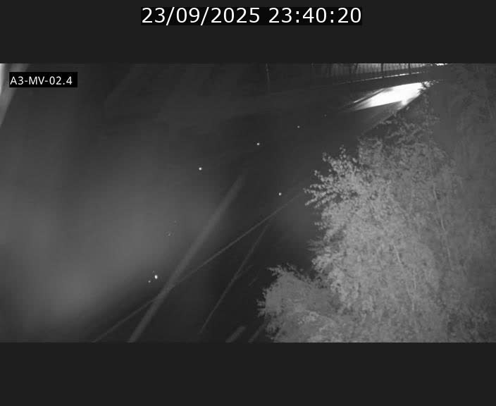 Webcam autoroute de la France (A3) au Luxembourg à Fentange, à proximité de la Croix de Gasperich. Vue orientée vers la Cloche d'Or