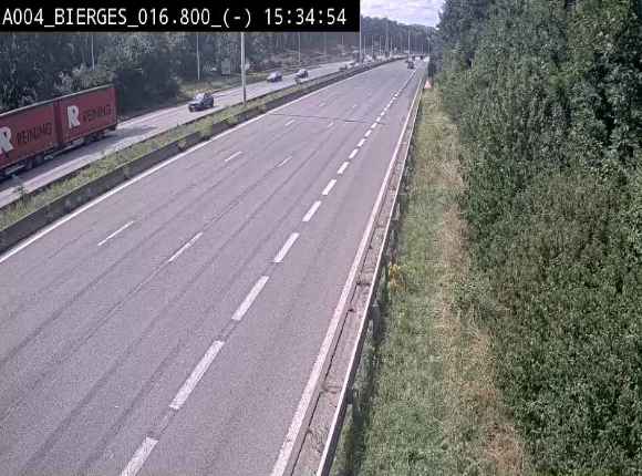 Webcam E411(A4) à Wavre, à hauteur de la sortie 5 Bierges. Vue orientée vers Bruxelles
