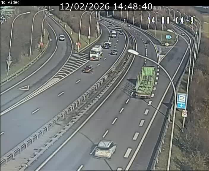 Traffic live webcam Luxembourg Leudelange - A4 - BK 4.9 - direction Luxembourg