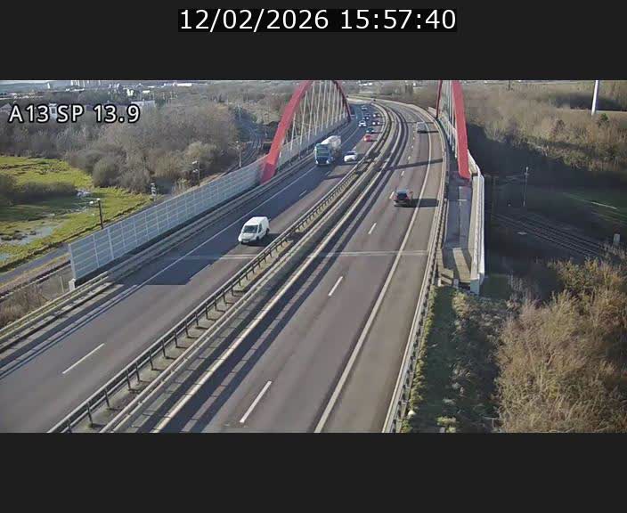 Traffic live webcam Luxembourg Kayl - A13 direction Esch-sur-Alzette/Luxembourg-ville - BK 13.9