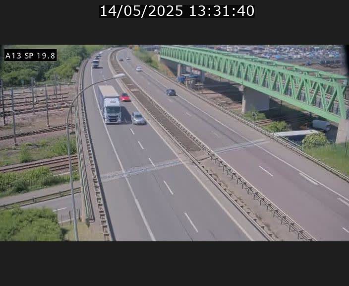 Traffic live webcam Luxembourg Croix de Bettembourg - A13 direction Esch-sur-Alzette - BK 19.8