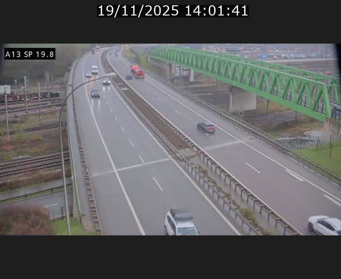 Traffic live webcam Luxembourg Croix de Bettembourg - A13 direction Esch-sur-Alzette - BK 19.8