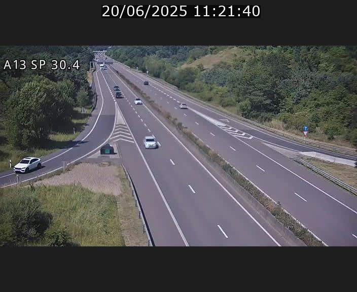 Traffic live webcam Luxembourg Altwies - A13 direction Luxembourg-ville - BK 30.4