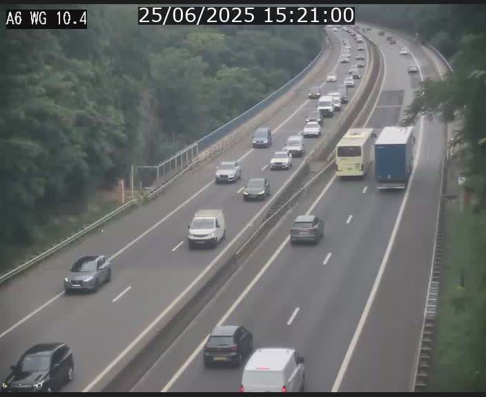 Traffic live webcam Luxembourg Mamer - A6 - BK 10.4 - direction Luxembourg/France/Allemagne