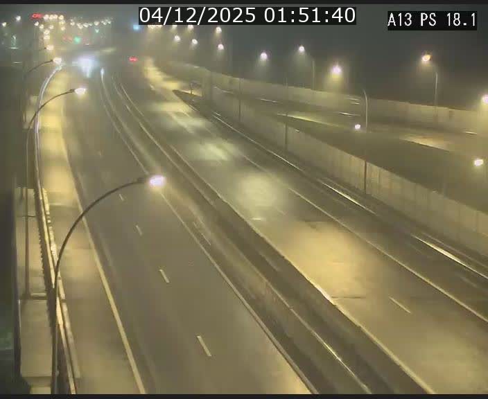 Traffic live webcam Luxembourg Dudelange - A13 direction Croix de Bettembourg - BK 18.1