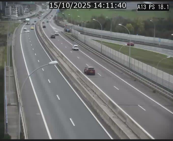 Traffic live webcam Luxembourg Dudelange - A13 direction Croix de Bettembourg - BK 18.1