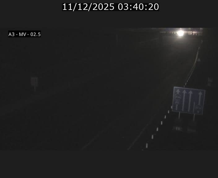 Webcam autoroute A3 au Luxembourg à proximité de la Croix de Gasperich. Vue orientée vers Luxembourg