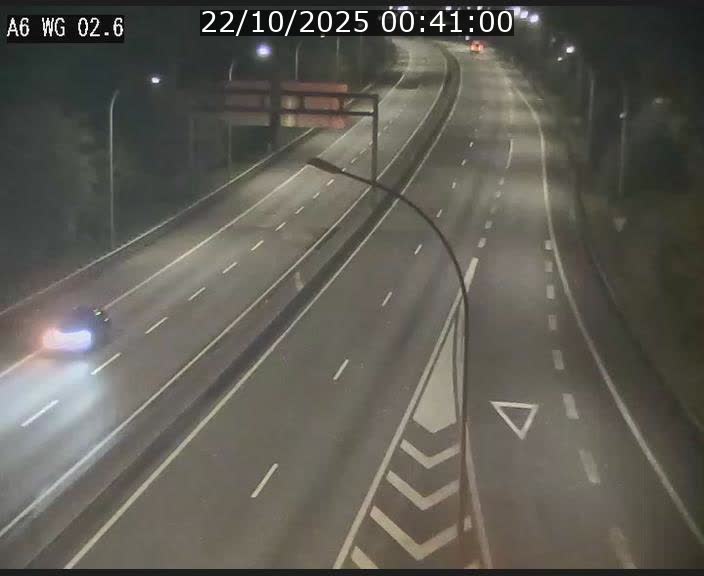 Traffic live webcam Luxembourg Croix de Cessange - A6 - BK 2.6 - direction France/Allemagne