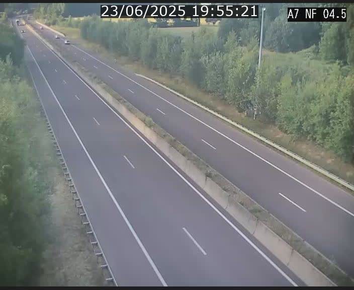 Caméra autoroute Luxembourg A7 - Passage à gibier Rëngelbour - direction Tunnel Grouft