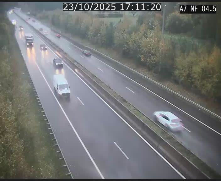 Caméra autoroute Luxembourg A7 - Passage à gibier Rëngelbour - direction Tunnel Grouft