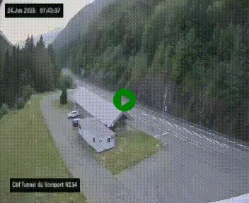 Webcam à l'entrée du tunnel du Somport, côté français, sur la N134, dans les Pyrénées, en direction de l'Espagne, à 1116 mètres d'altitude