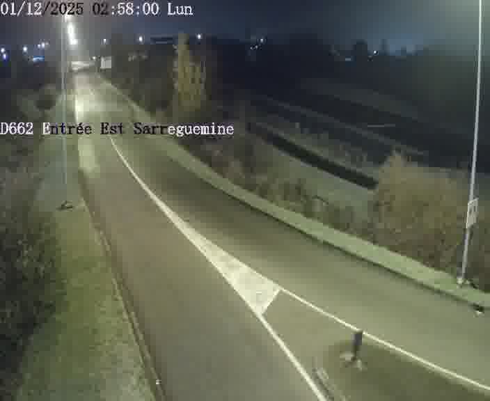 Point de vue trafic déployé sur D662 (France) à Sarreguemines, regardant vers Sarreguemines, aidant conducteurs et services à anticiper les flux.