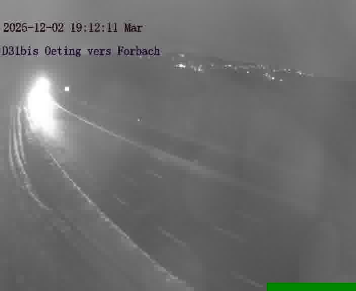 Caméra routière située sur D31bis (France) à Oeting, orientée vers Forbach, surveillant en continu la circulation locale et régionale.