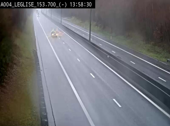 Webcam autoroute A4 (E411-E25) à Léglise, avant la jonction avec la N40. Vue orientée vers Bruxelles