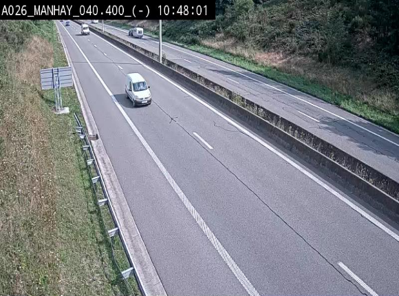 Webcam autoroute A26/E25 à hauteur de Manhay, après la jonction avec la N651 en direction de Liège - BK 40.4
