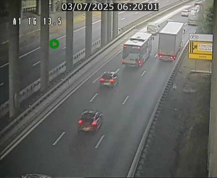 Traffic live webcam Luxembourg Senningen - A1 direction Luxembourg - BK 13.5
