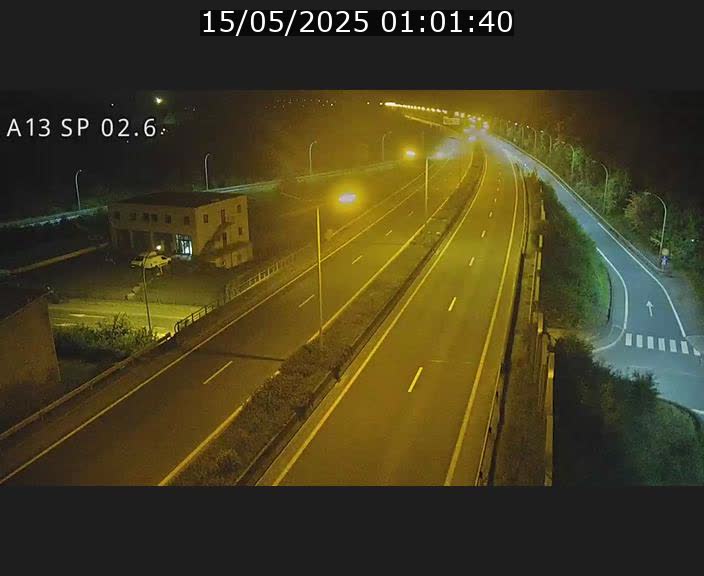 Traffic live webcam Luxembourg Sanem - A13 direction Pétange - BK 2.6