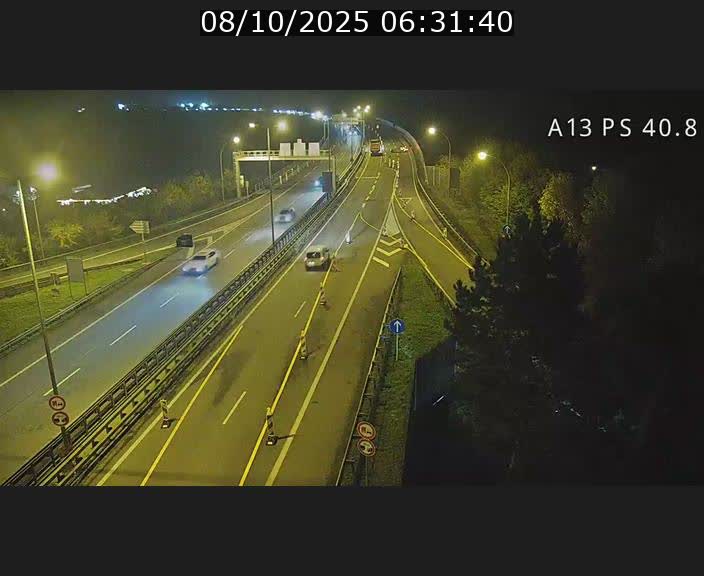 Webcam autoroute A13 à la sortie est du tunnel Markusbierg à Schengen. Vue sur le pont de la Moselle, vers l'Allemagne