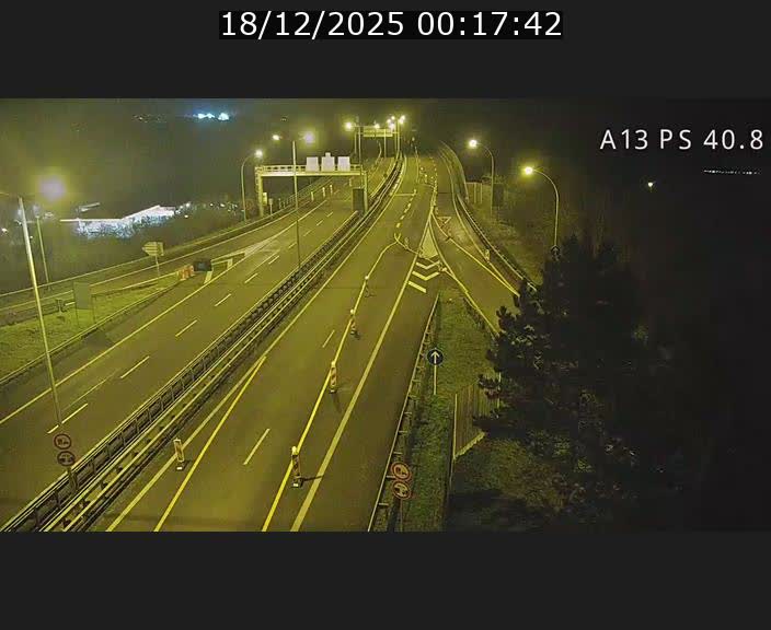 Webcam autoroute A13 à la sortie est du tunnel Markusbierg à Schengen. Vue sur le pont de la Moselle, vers l'Allemagne