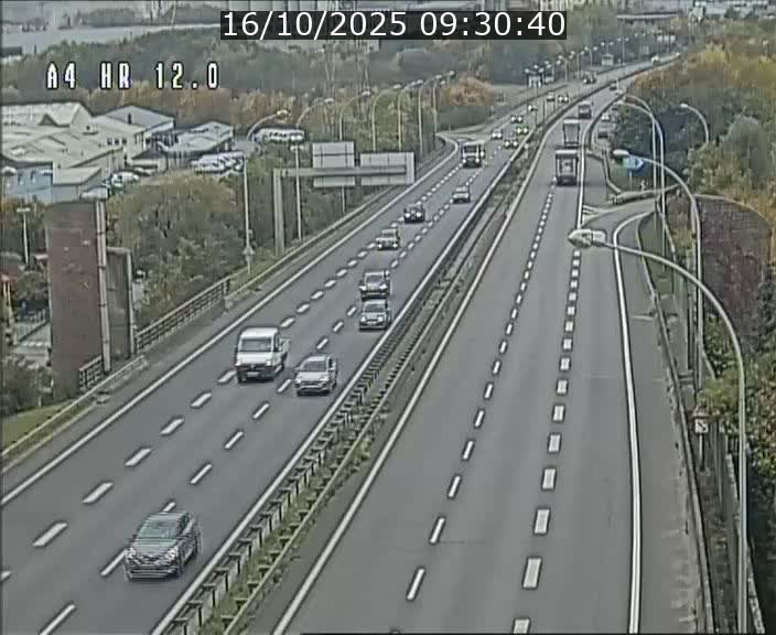 Traffic live webcam Luxembourg Jonction Foetz - A4 - BK 12.0 - direction Esch sur Alzette