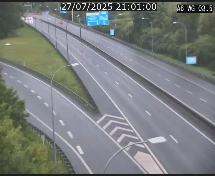 Traffic live webcam Luxembourg - Croix de Cessange - A6 - BK 3.5 - direction France/Allemagne