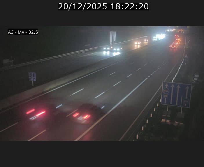 Webcam autoroute A3 au Luxembourg à proximité de la Croix de Gasperich. Vue orientée vers Luxembourg