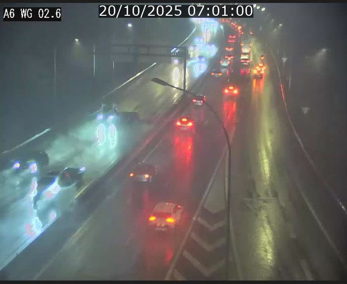 Traffic live webcam Luxembourg Croix de Cessange - A6 - BK 2.6 - direction France/Allemagne
