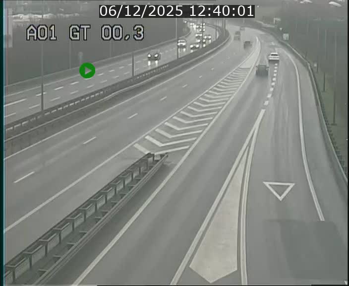 Traffic live webcam Luxembourg Croix de Gasperich - A1 direction Kirchberg - BK 0.3
