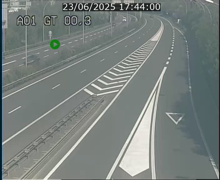 Traffic live webcam Luxembourg Croix de Gasperich - A1 direction Kirchberg - BK 0.3