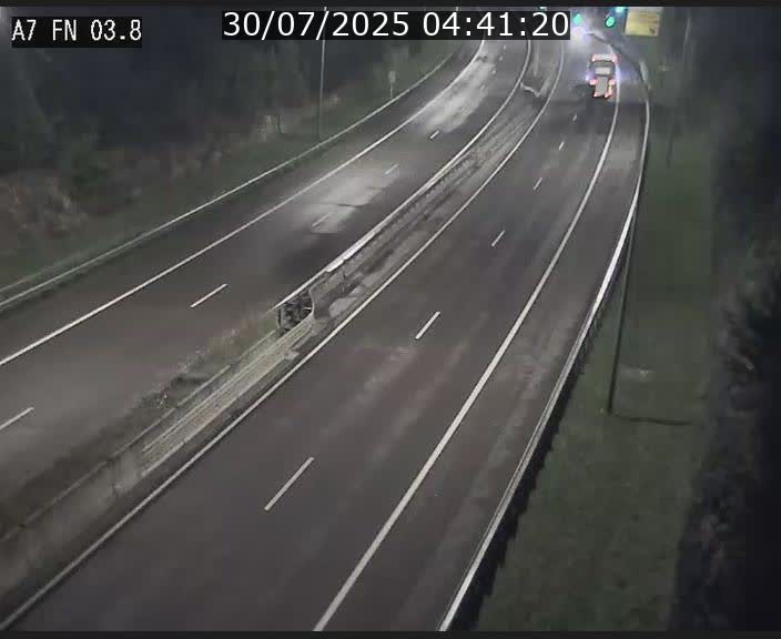 Caméra autoroute Luxembourg A7 - Passage à gibier Rëngelbour - direction Tunnel Stafelter