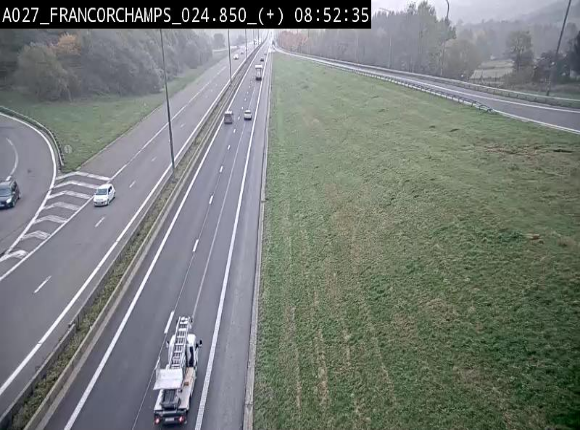 Caméra autoroutière à proximité du circuit de Spa-Francorchamps à Stavelot sur l'A27/E42
