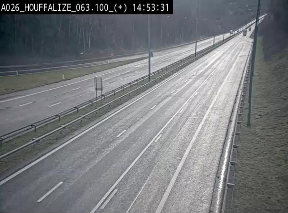 Webcam autoroute des Ardennes (E25/A26) à hauteur d'Houffalize. Vue orientée vers Baraque de Fraiture