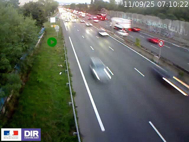 Webcam à Bron sur l'A43 à la jonction avec le boulevard périphérique de Lyon (D383). Vue orientée vers Lyon