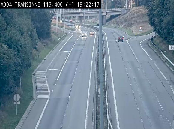 Webcam dans les Ardennes sur l'E411 à hauteur de Transinne. Vue orientée vers le sud de la Belgique