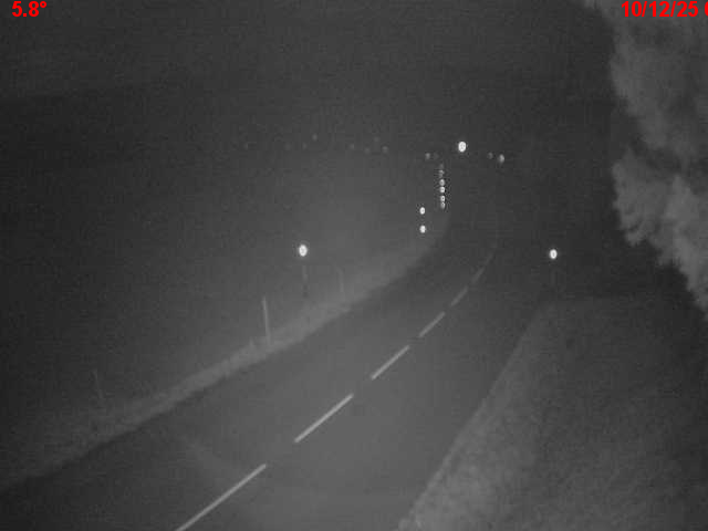 Webcam en haut du col du Ballon d'Alsace sur la D465 à 1075 mètres d'altitude dans les Vosges