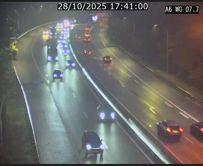 Traffic live webcam Luxembourg - Bridel - A6 - BK 7.7 - direction Belgique