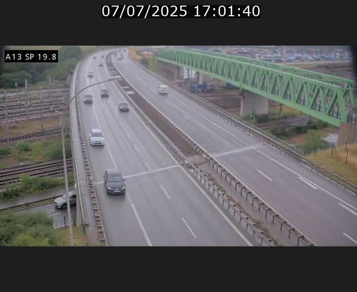 Traffic live webcam Luxembourg Croix de Bettembourg - A13 direction Esch-sur-Alzette - BK 19.8
