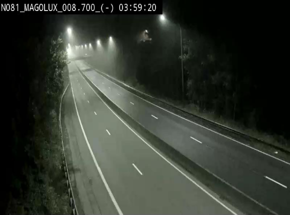 Webcam sur la N81 (E411) à hauteur de la jonction avec la N883. Vue orientée vers Arlon