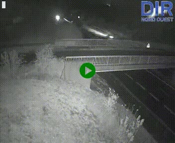 Webcam sur A84 à hauteur de Pont-Farcy, au niveau du pont autoroutier sur la Vire, au sud de Saint-Lô