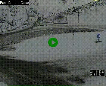 Webcam sur la N22 au niveau du poste frontière entre la France et Andorre à proximité de Pas de la Case à plus de 2000 mètres d'altitude