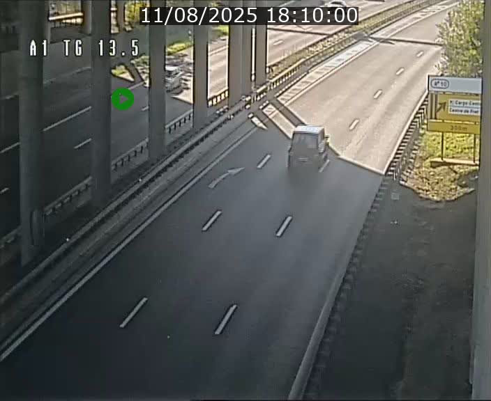 Traffic live webcam Luxembourg Senningen - A1 direction Luxembourg - BK 13.5