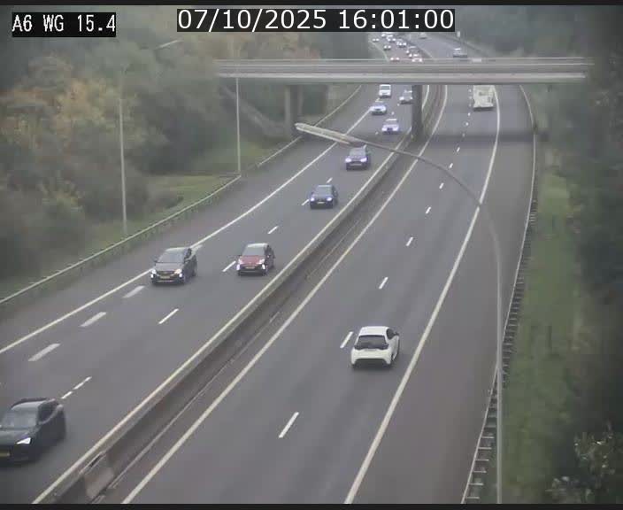 Traffic live webcam Luxembourg Capellen - A6 - BK 15.4 - direction Luxembourg/France/Allemagne