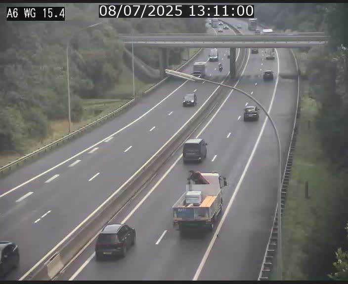Traffic live webcam Luxembourg Capellen - A6 - BK 15.4 - direction Luxembourg/France/Allemagne