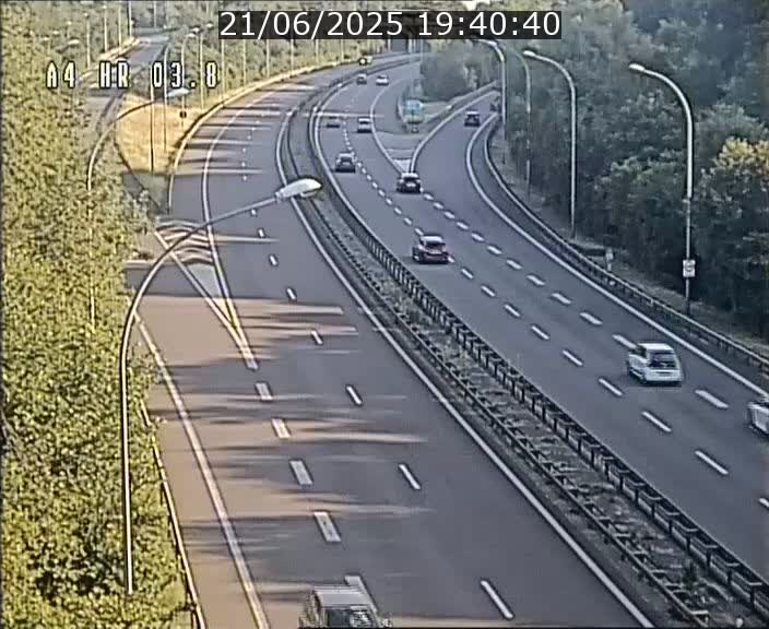 Webcam traffic A4 Luxembourg - BK 3.8 - Leudelange (direction Esch sur Alzette)