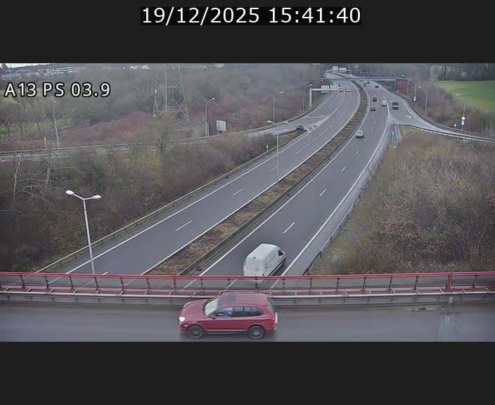Traffic live webcam Luxembourg Differdange - A13 direction Esch-sur-Alzette - BK 3.9