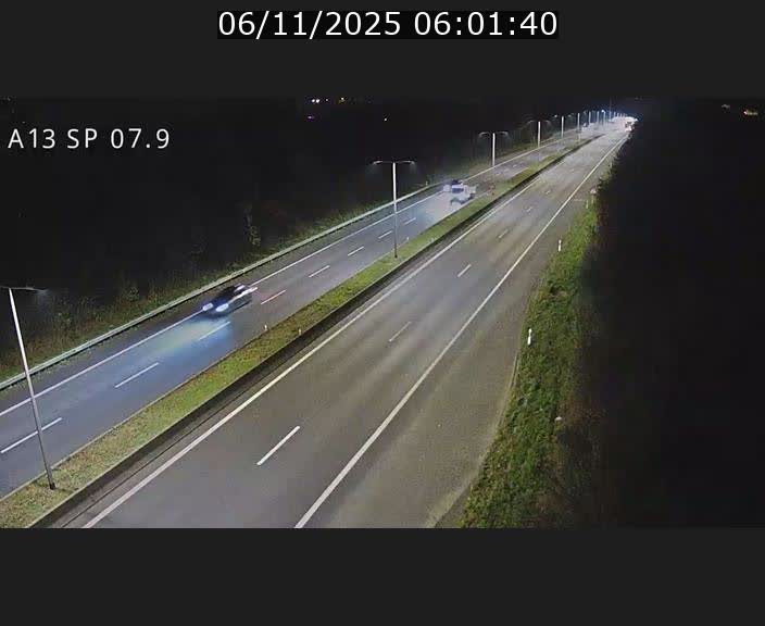 Traffic live webcam Luxembourg Jonction Lankelz - A13 direction Pétange - BK 7.9
